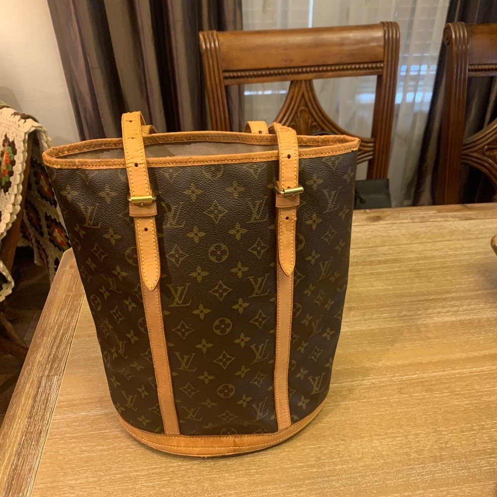 Louis Vuitton authentic monogram, GM bucket bag